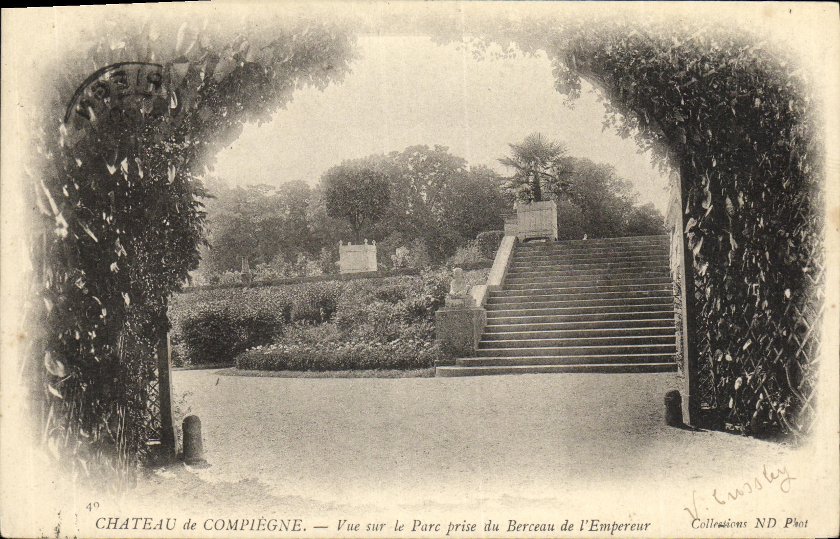 Château de Compiègne — Vue sur le parc prise du berceau de l'Empereur — V. Crossley, Collections ND Phot