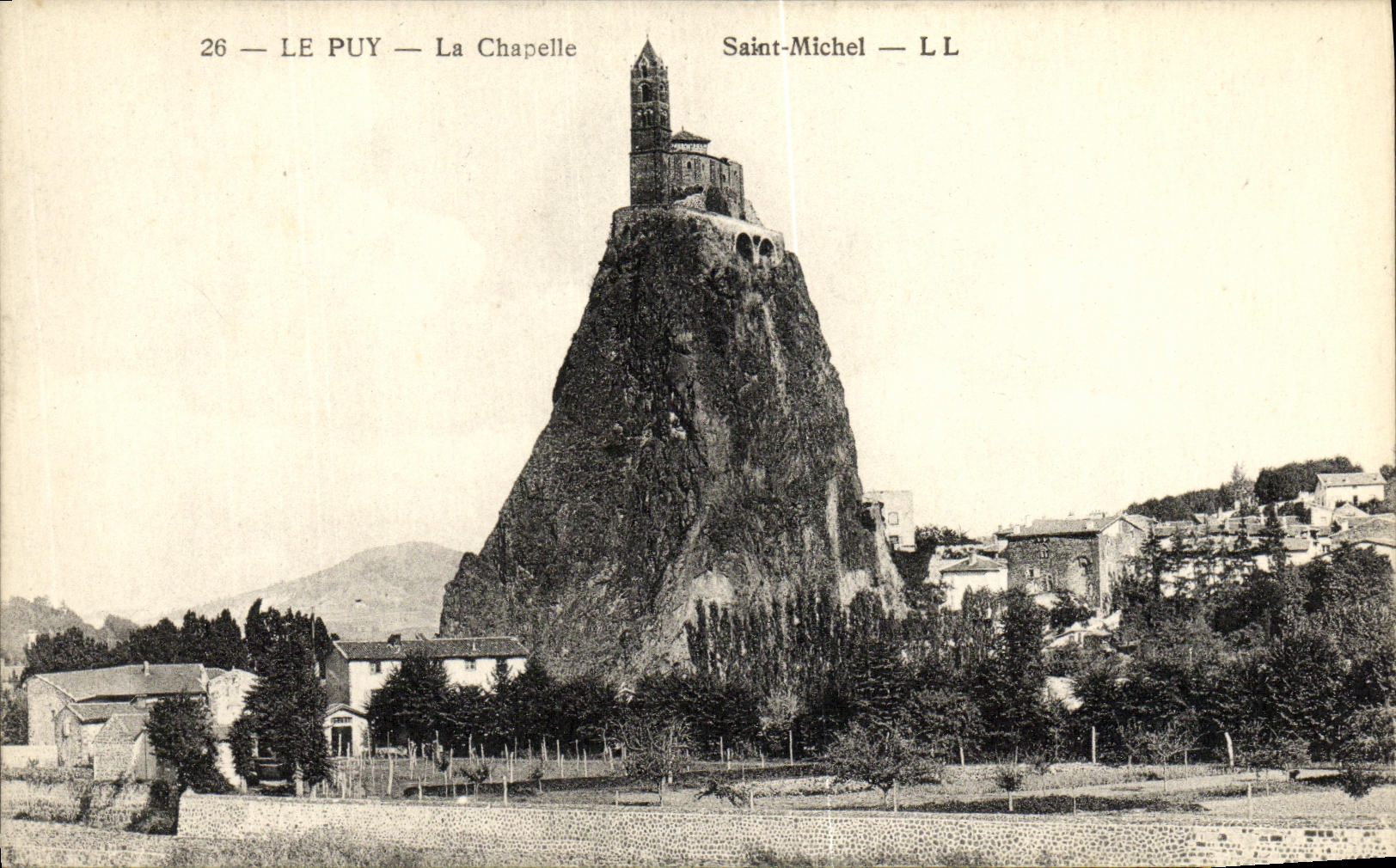 CPA Le Puy En Velay La Chapelle Saint Michel