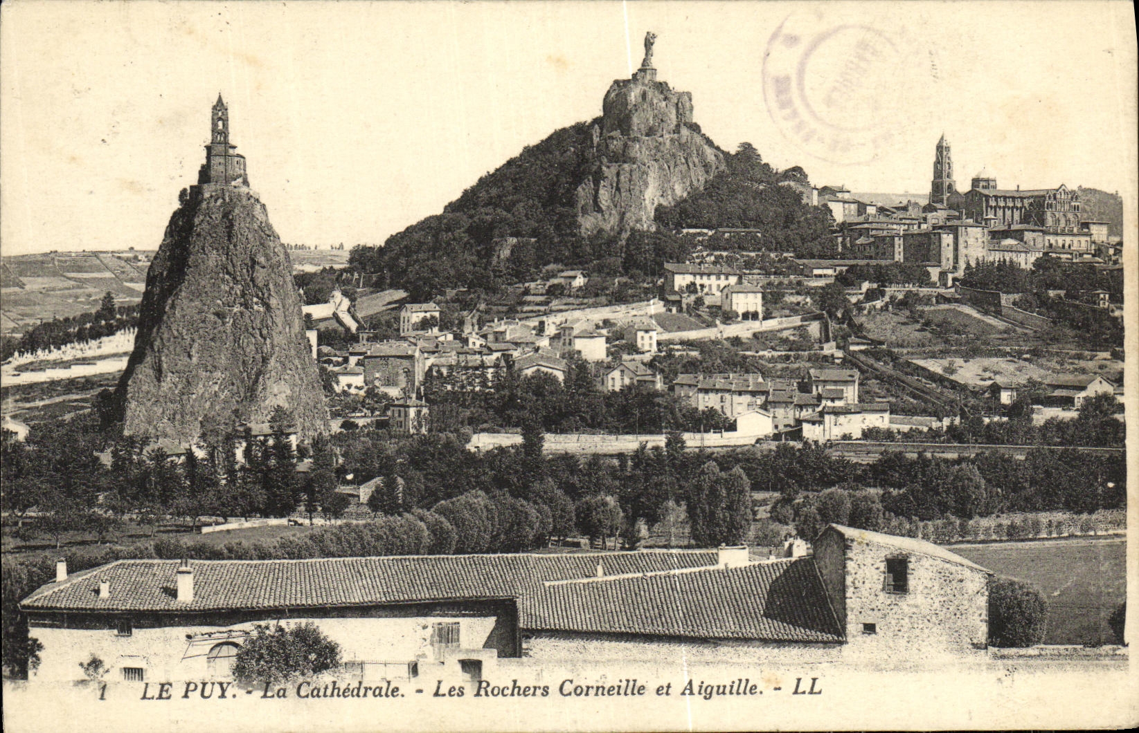 CPA Le Puy la Cathedrale Les Rochers Corneille et Aiguille