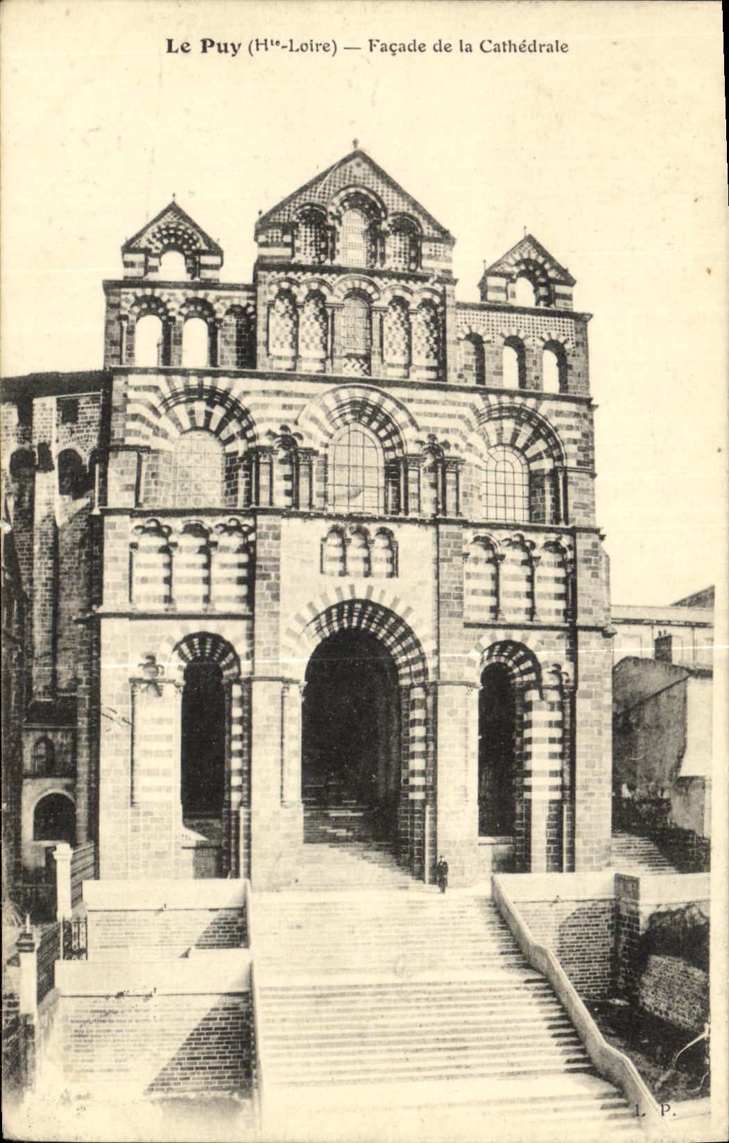 CPA Le Puy Facade de la Cathedrale