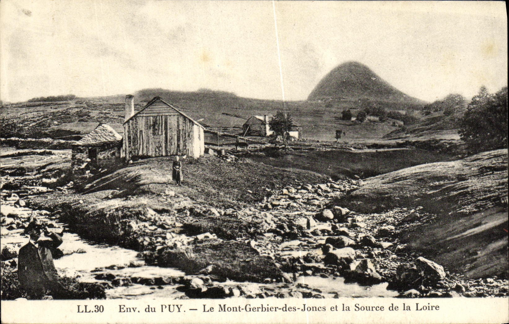 CPA Le Puy Le Mont Gerbier des Joncs et la Source de La Loire