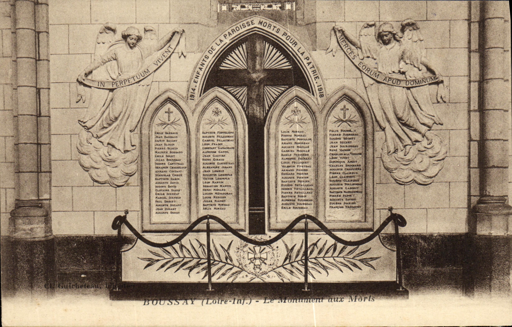 CPA Boussay Le Monument aux Morts Militaria