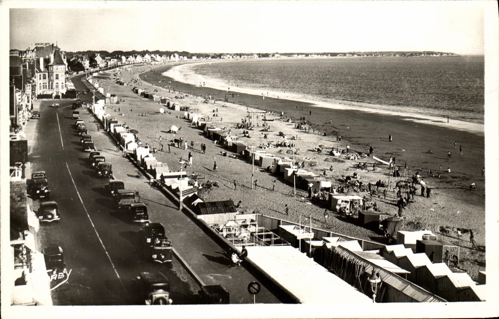 CPA La Baule Vue de la Plage Vers Pornichet