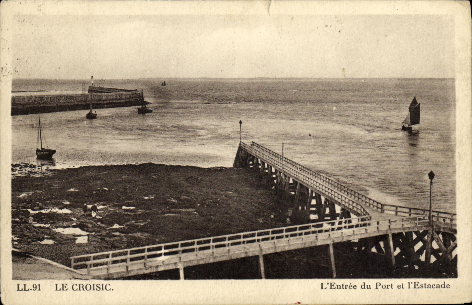 CPA Le Croisic L Entree du Pont et L Estacade