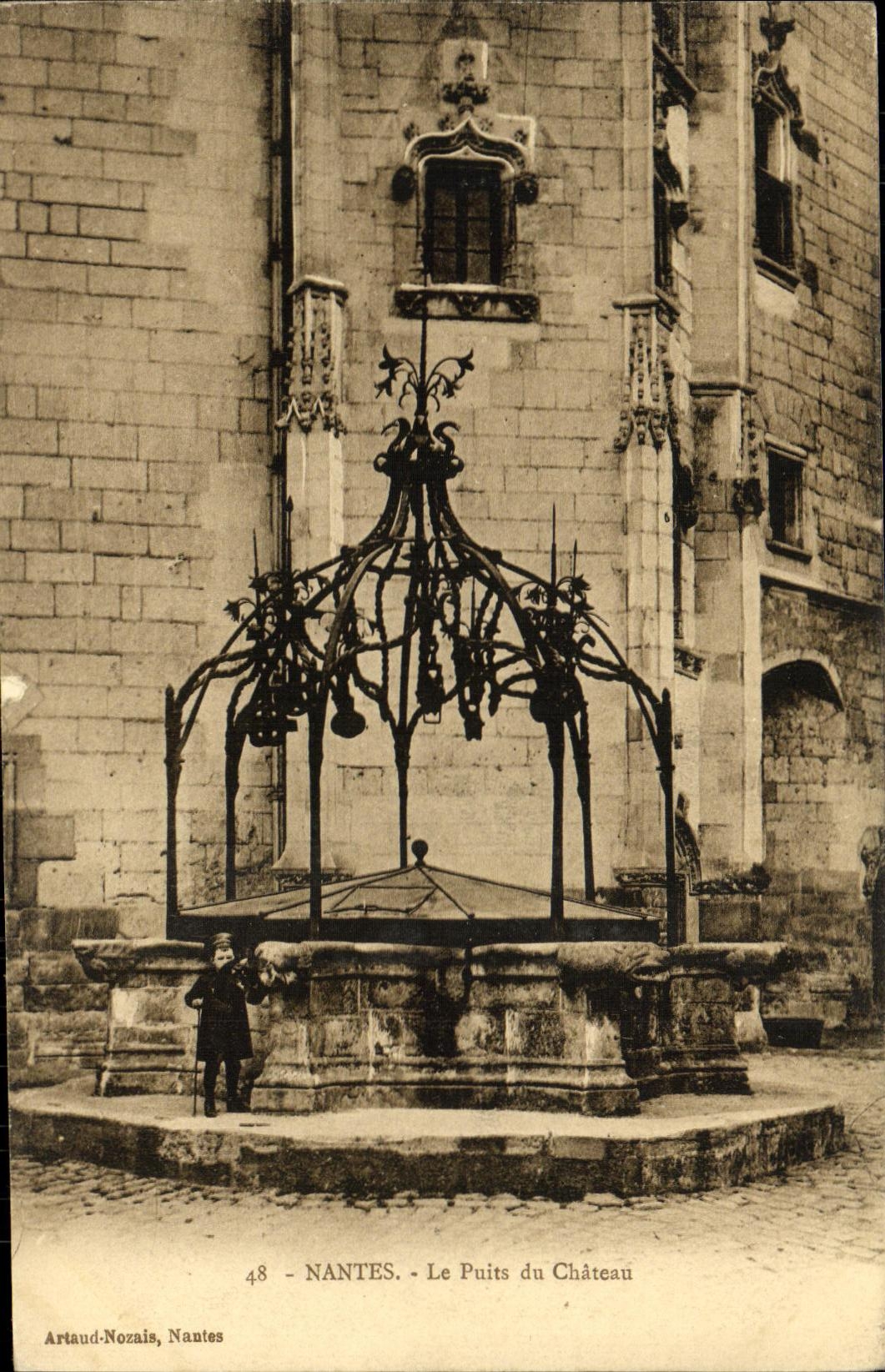 CPA Nantes Le Puits du Chateau