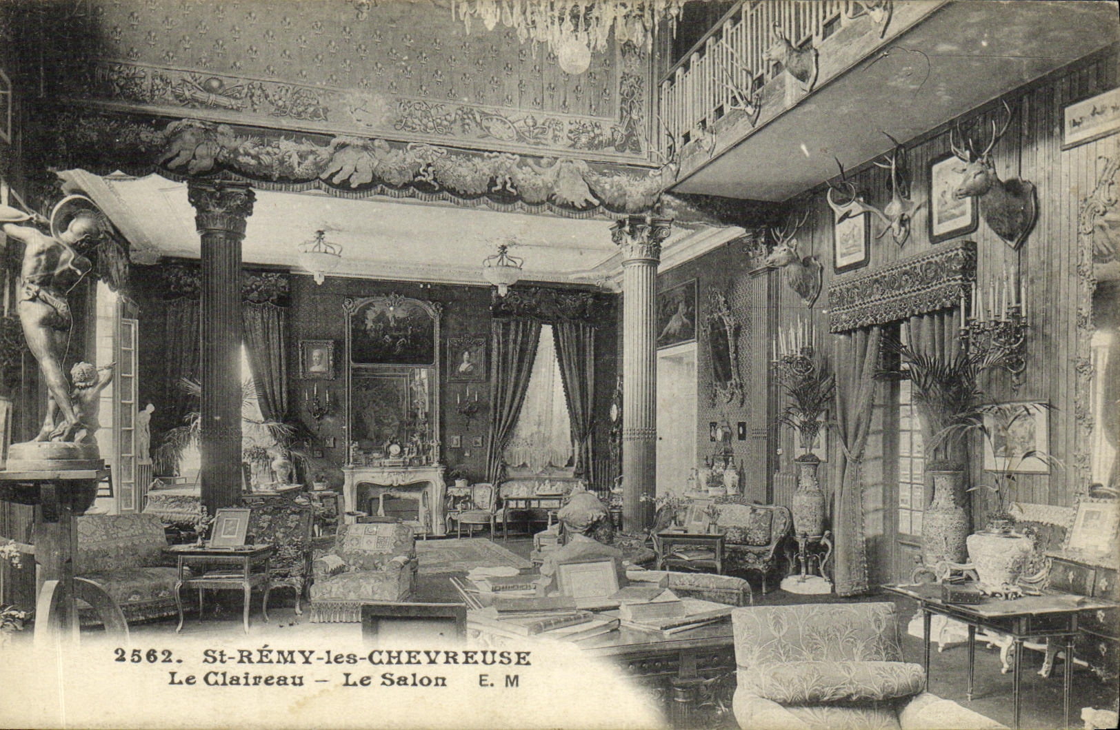 CPA St Remy les Chevreuse Le Claireau Le Salon