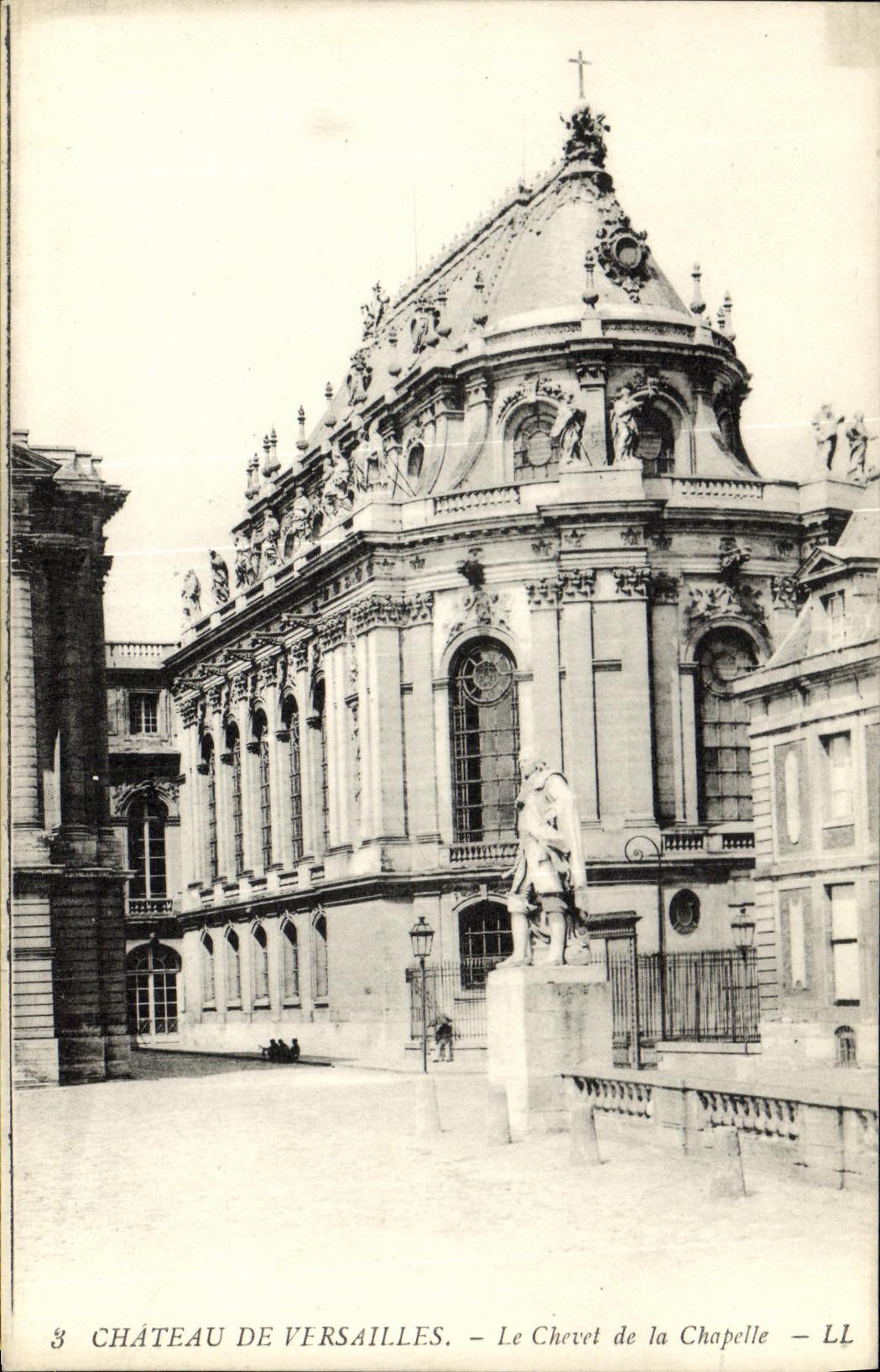 Château de Versailles — Le Chevet de la Chapelle — LL