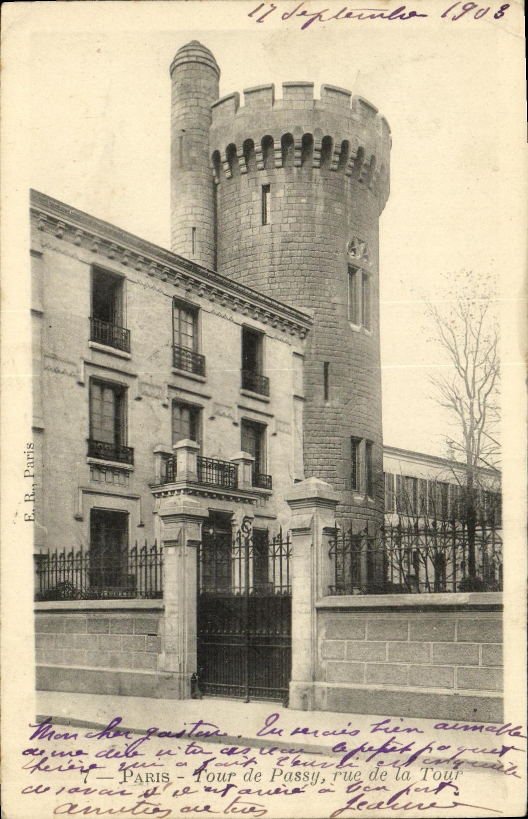 CPA Paris Tour de Passy Rue de la Tour