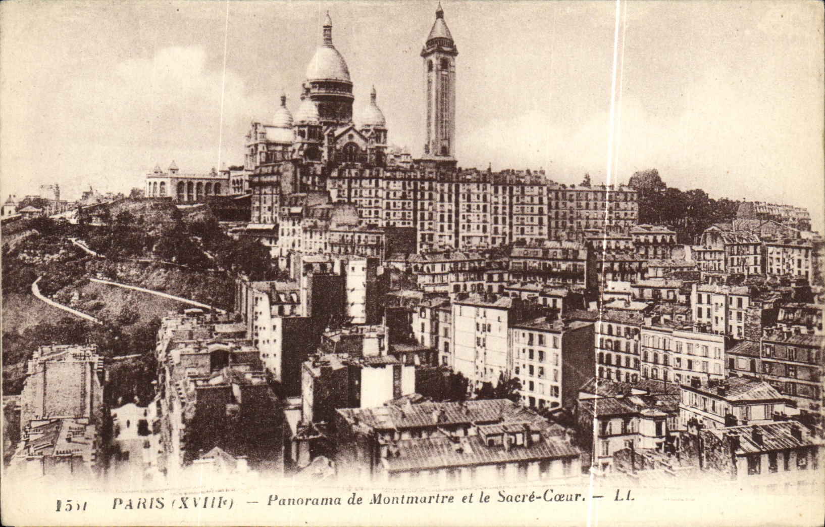 CPA Paris Panorama de Montmartre et le Sacre Coeur