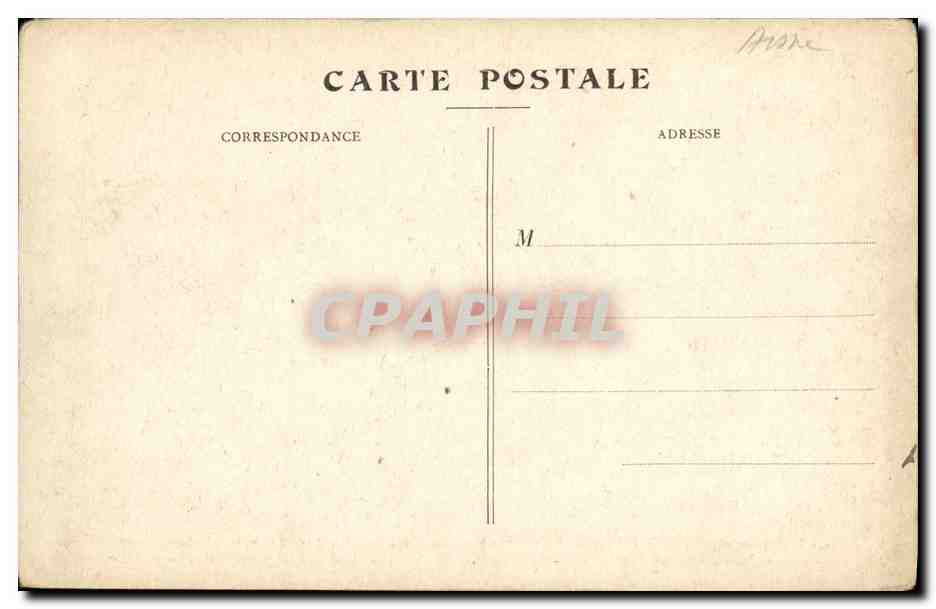 CPA Soissons Panorama La cathedrale coupee en deux par les obus Militaria — Rückseite