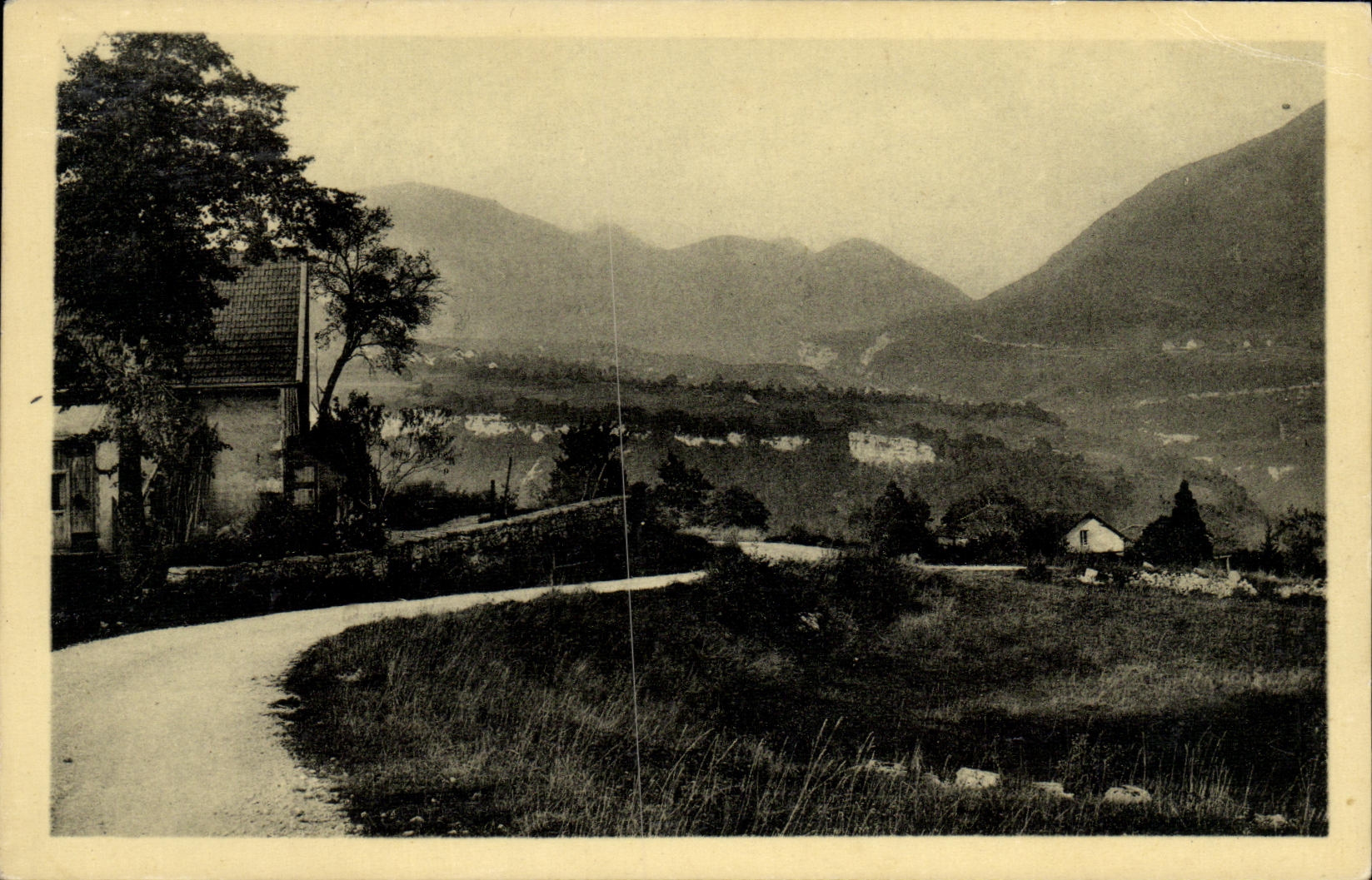 CPA Chatillon de Michaille Route d Ardon et Plateau de Montanges