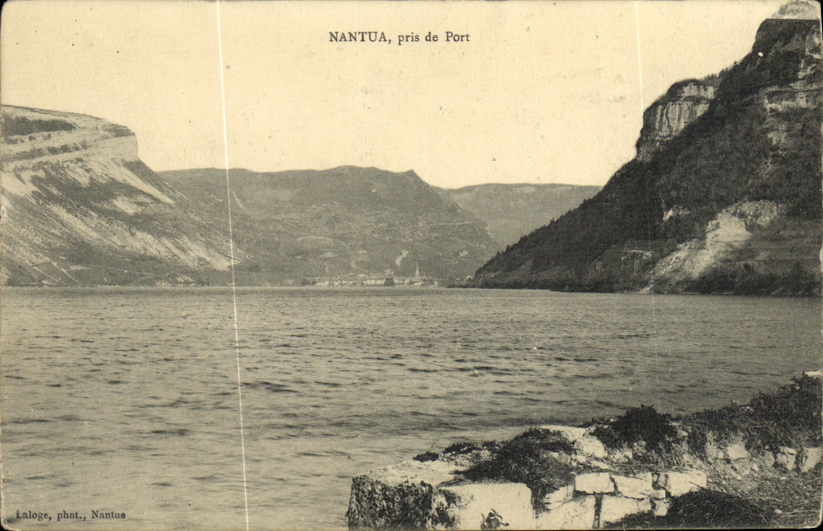 Nantua, pris de Port — vue du lac entre falaises — Laloge, phot., Nantua