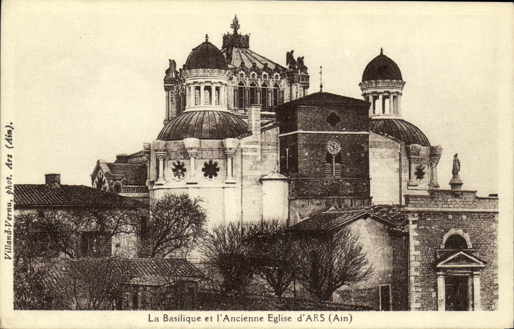 La Basilique et l'Ancienne Église d'ARS (Ain) — Villand-Vernin (éditeur)