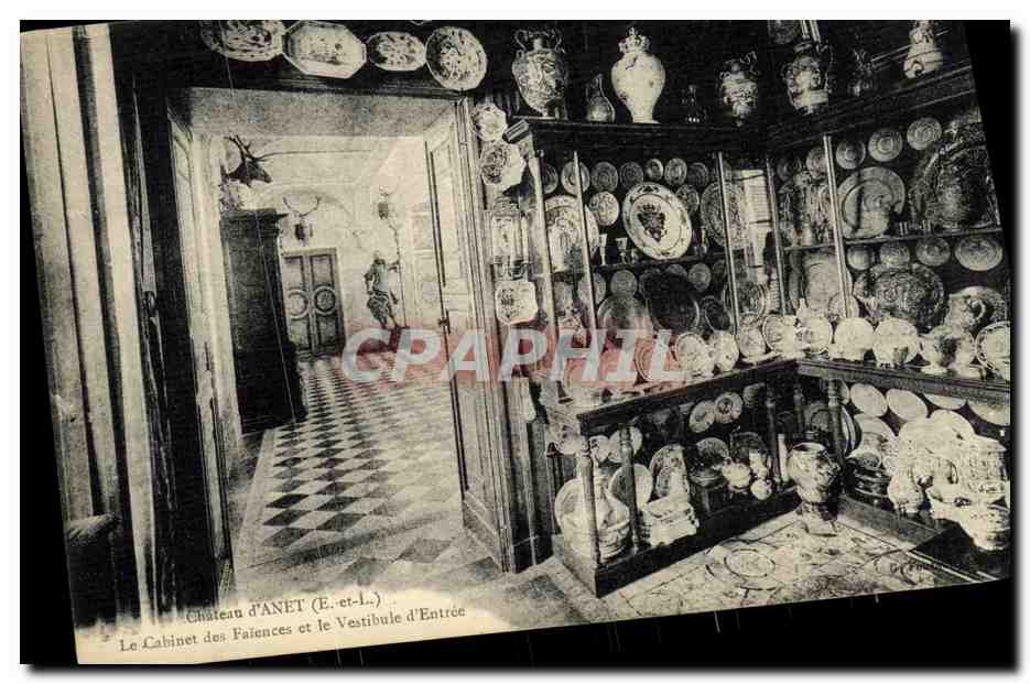 Château d'ANET (E.-et-L.) — Le Cabinet des Faïences et le Vestibule d'Entrée