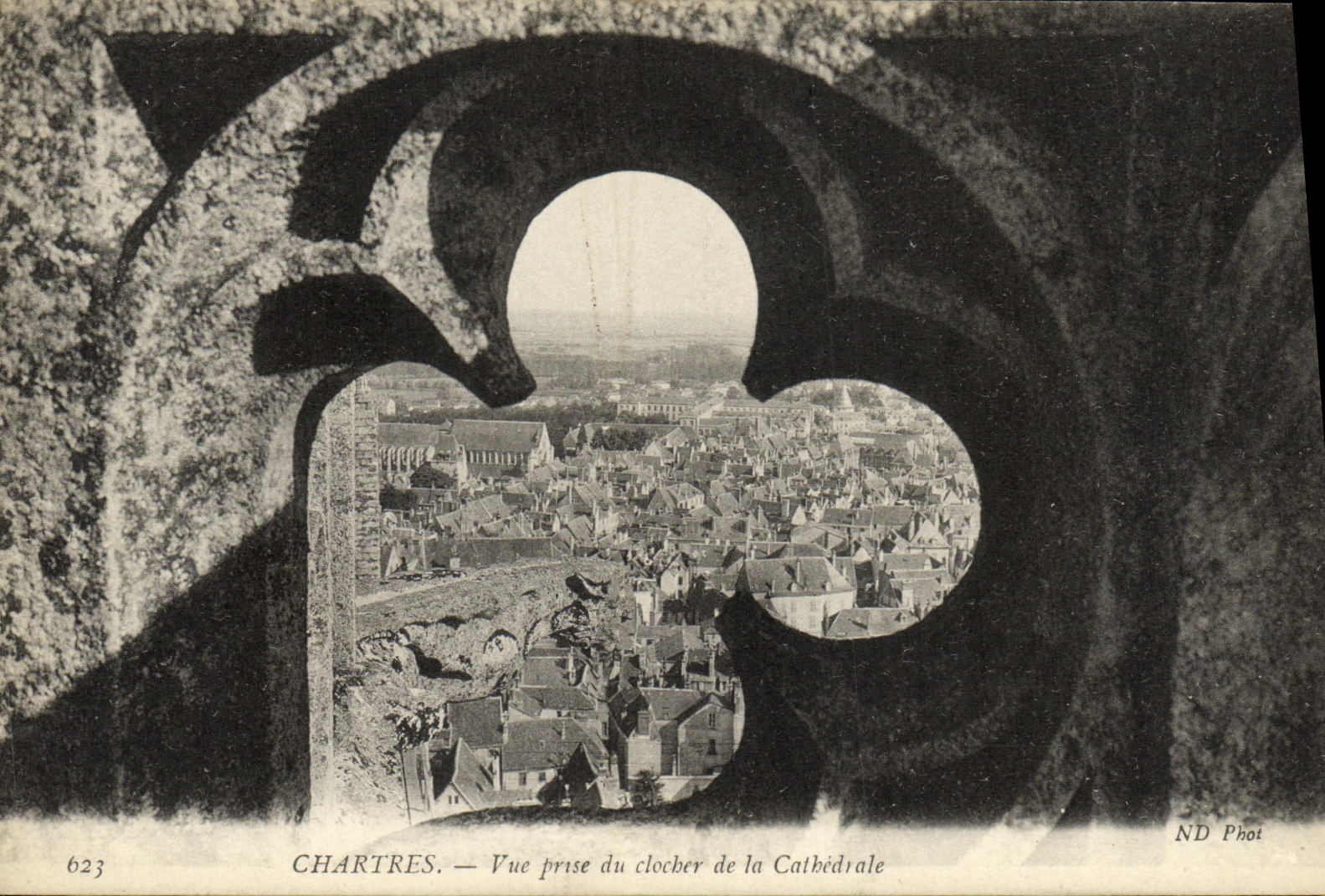 Chartres — Vue prise du clocher de la Cathédrale — ND Phot, n°623