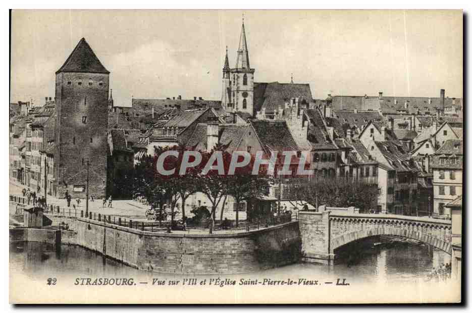 CPA Strasbourg Vue sur l ill et l Eglise Saint Pierre le Vieux