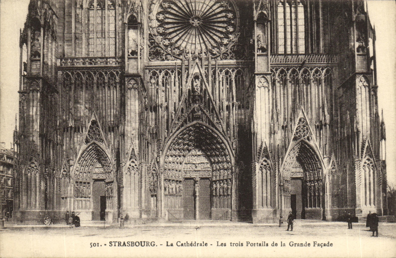 CPA Strasbourg La Catherale Les trois portails de la Grande Facade