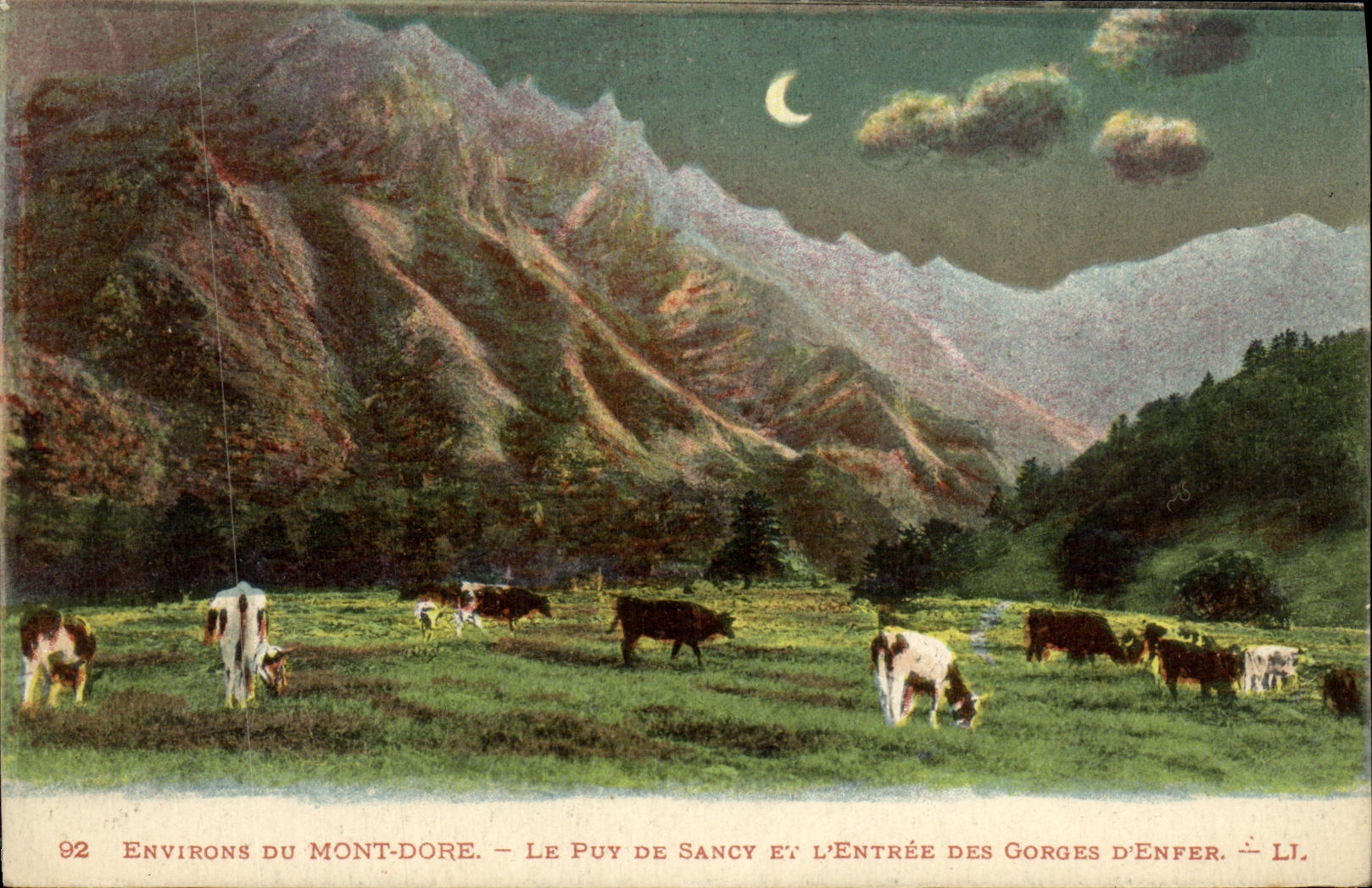 CPA Environs du Mont Dore Le Puy De Sancy et l Entree des gorges d enfer Vaches