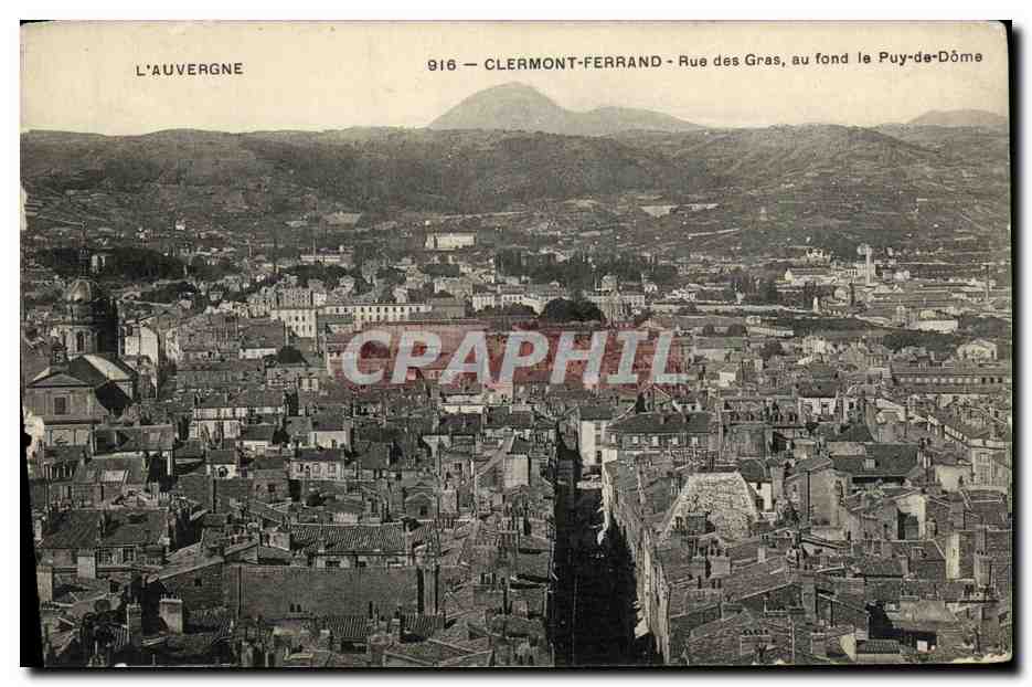 CPA Clermont Ferrand Rue des Gras au Fond le Puy de Dame