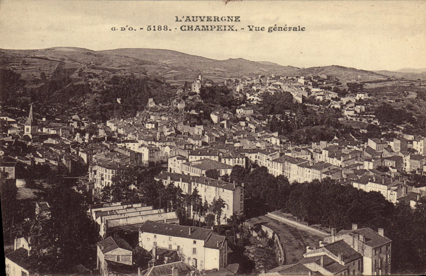 Champeix — Allgemeiner Blick — J. Gouttefange, Verleger, Billères (P.-d.-D.)