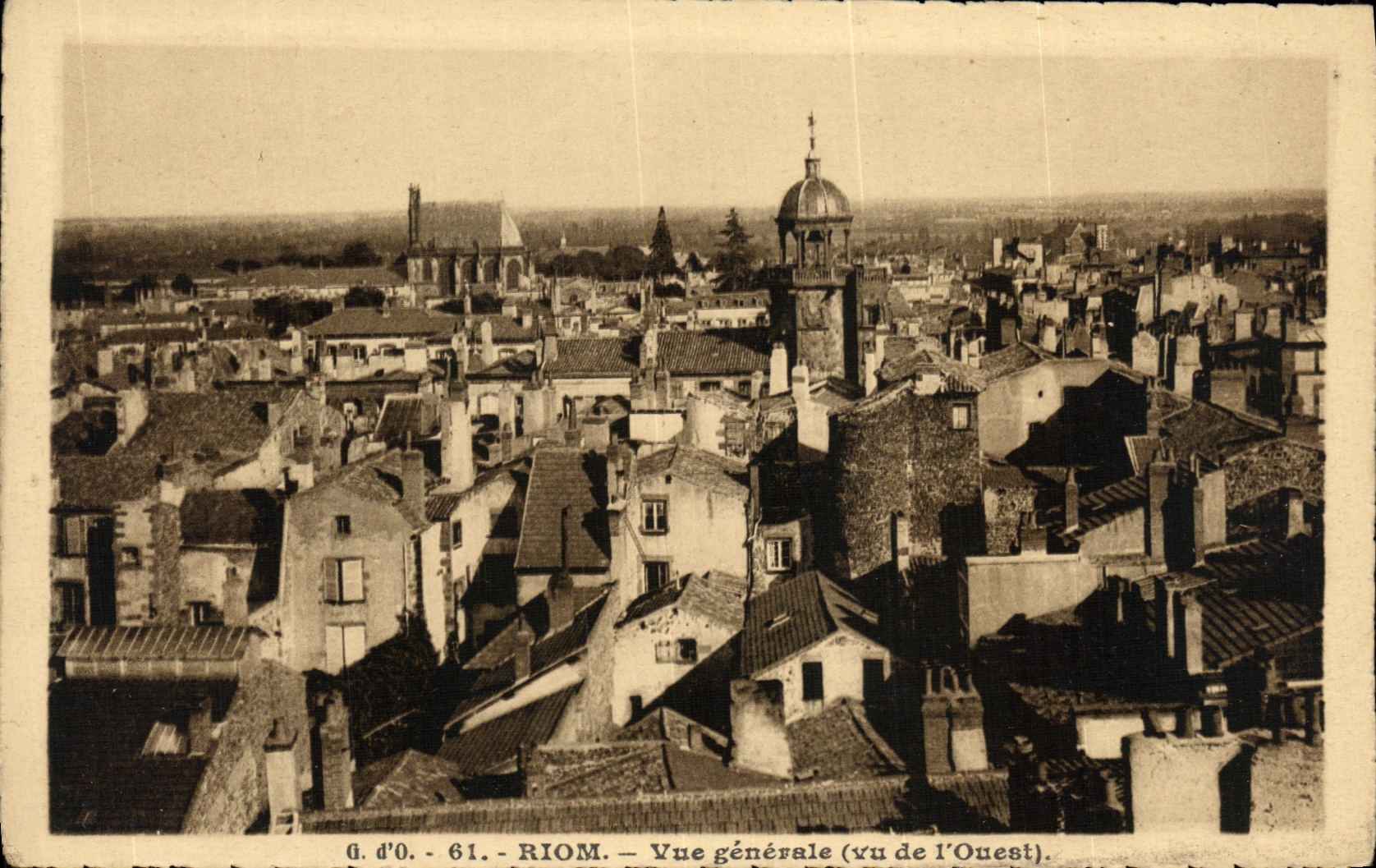 CPA L Auvergne Riom Vue Generale