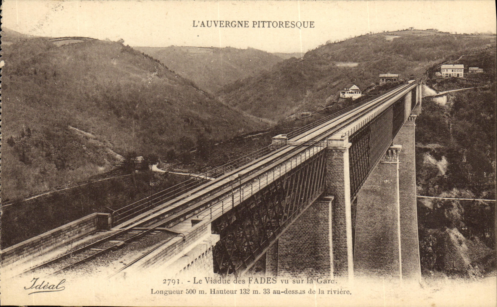 CPA Le Viaduc des Fades vue sur la gare 