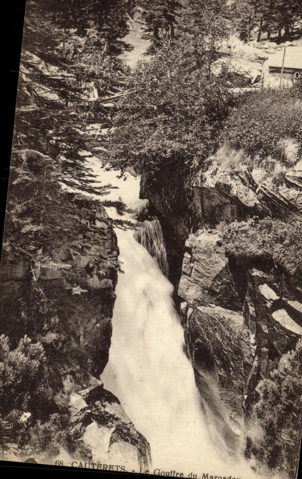 Cauterets - Le Gouffre du Marosdon — Éditeur : C.P.A. Arts Photographiques, Strasbourg