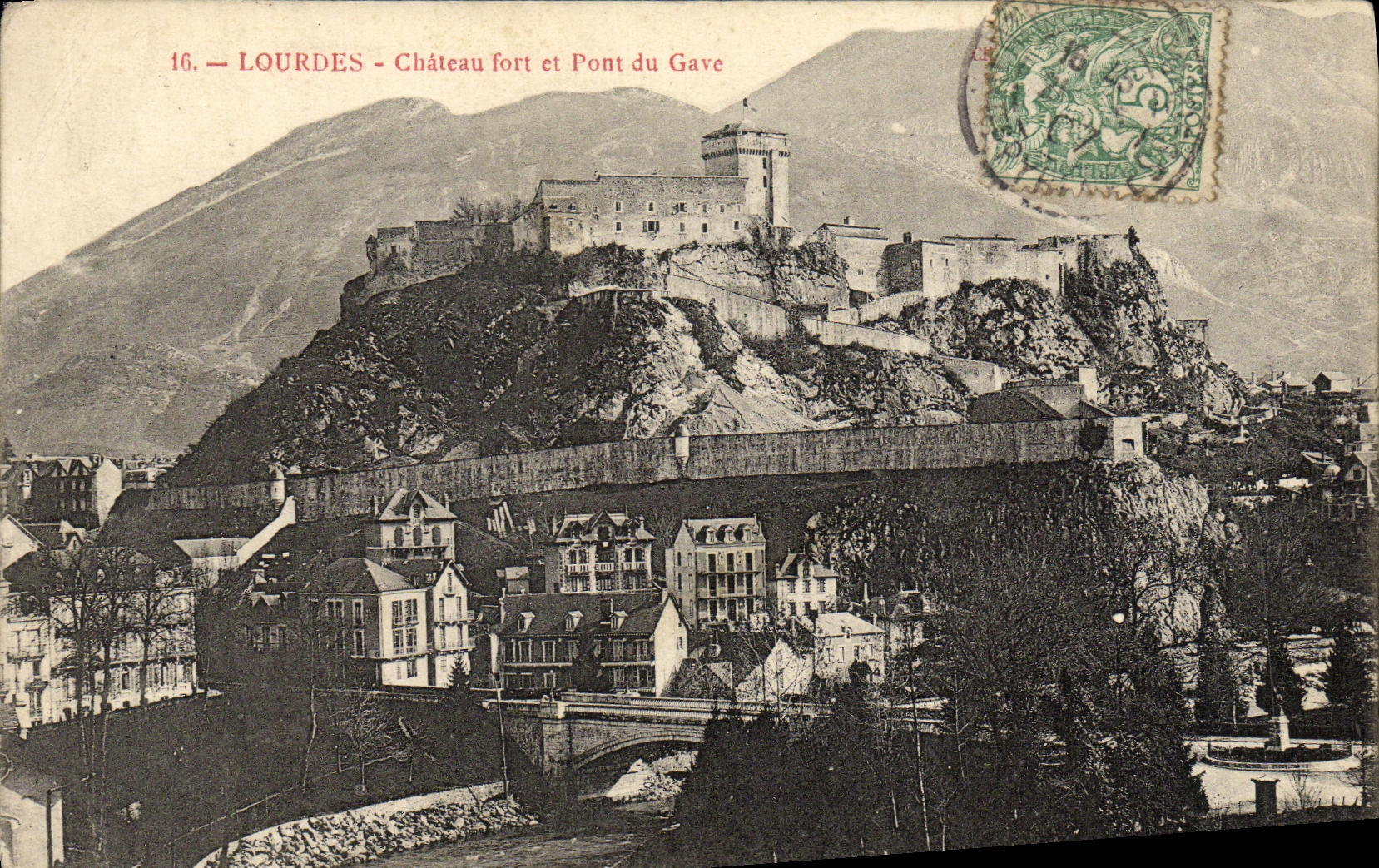 CPA Lourdes Chateau Fort et Pont du Gave