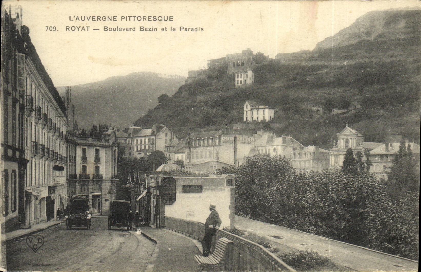 CPA Royat Boulevard Bazin et le Paradis