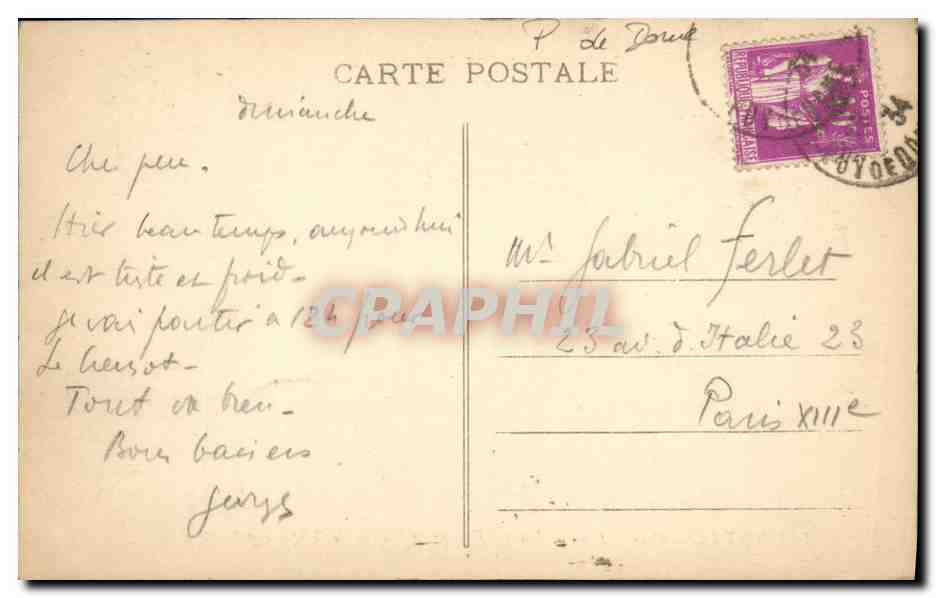 CPA Clermont Ferrand Place de Jaude Vue sur le plateau de Gergovia et Montrognon — Rückseite