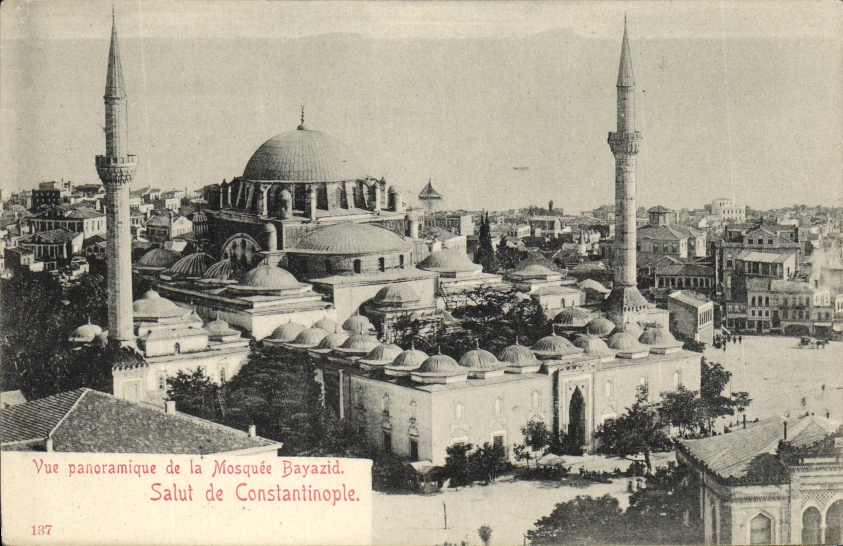 CPA Salut de Constantinople Vue Panoramique de la Mosquee Bayazid
