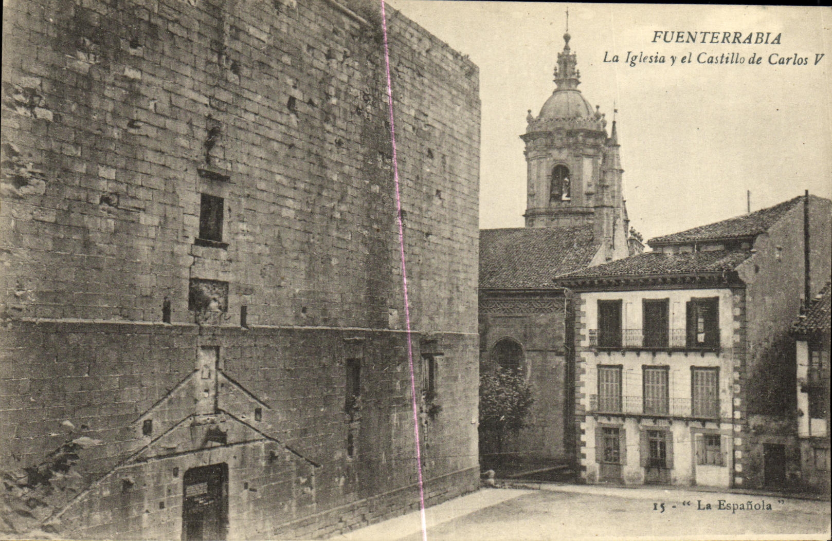 CPA Fuenterrabia La iglesia y el castillo de Carlos V