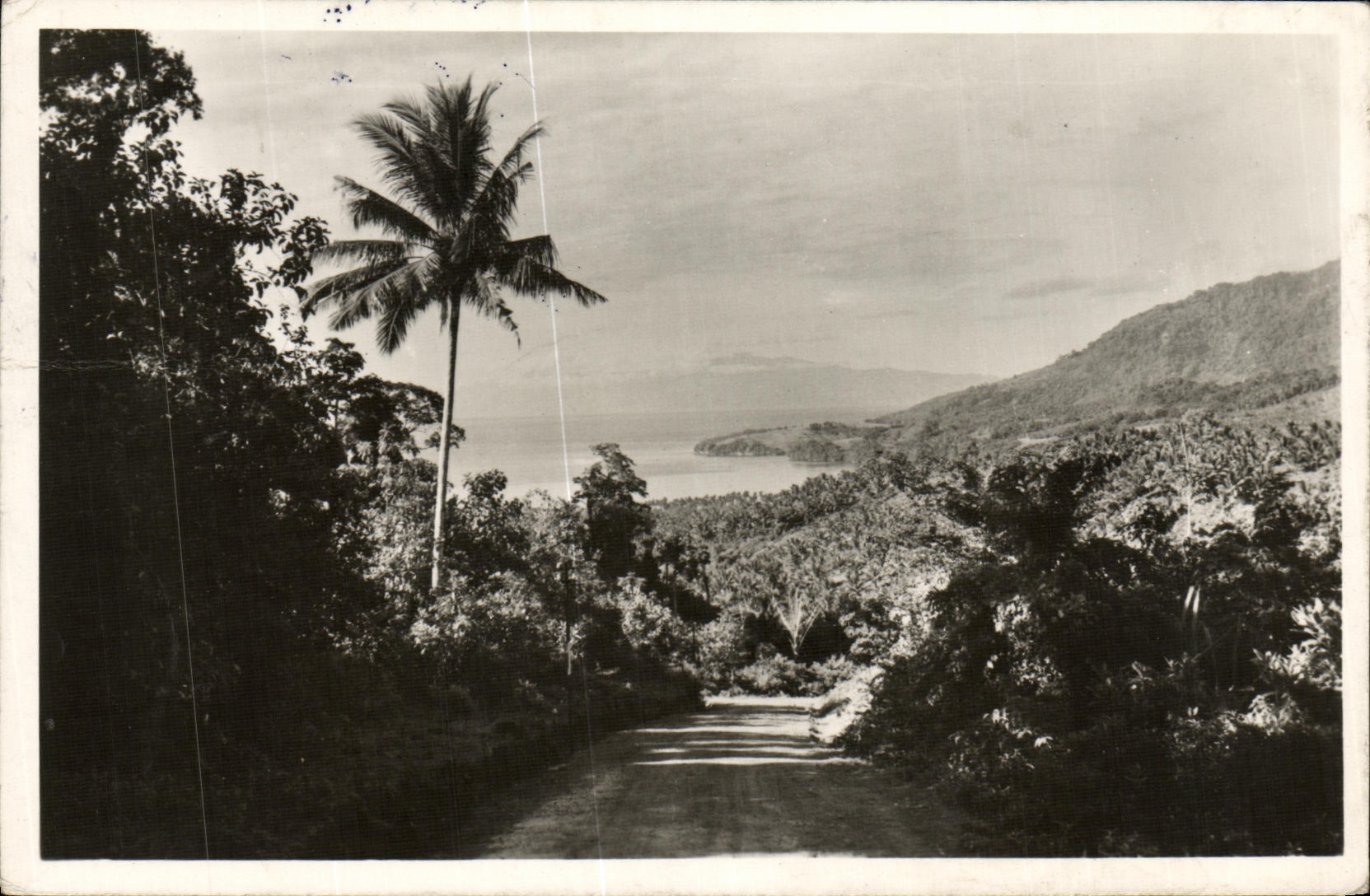 Vue de Sabang — Indonésie — éditée par Koninklijke Luchtvaart Maatschappij