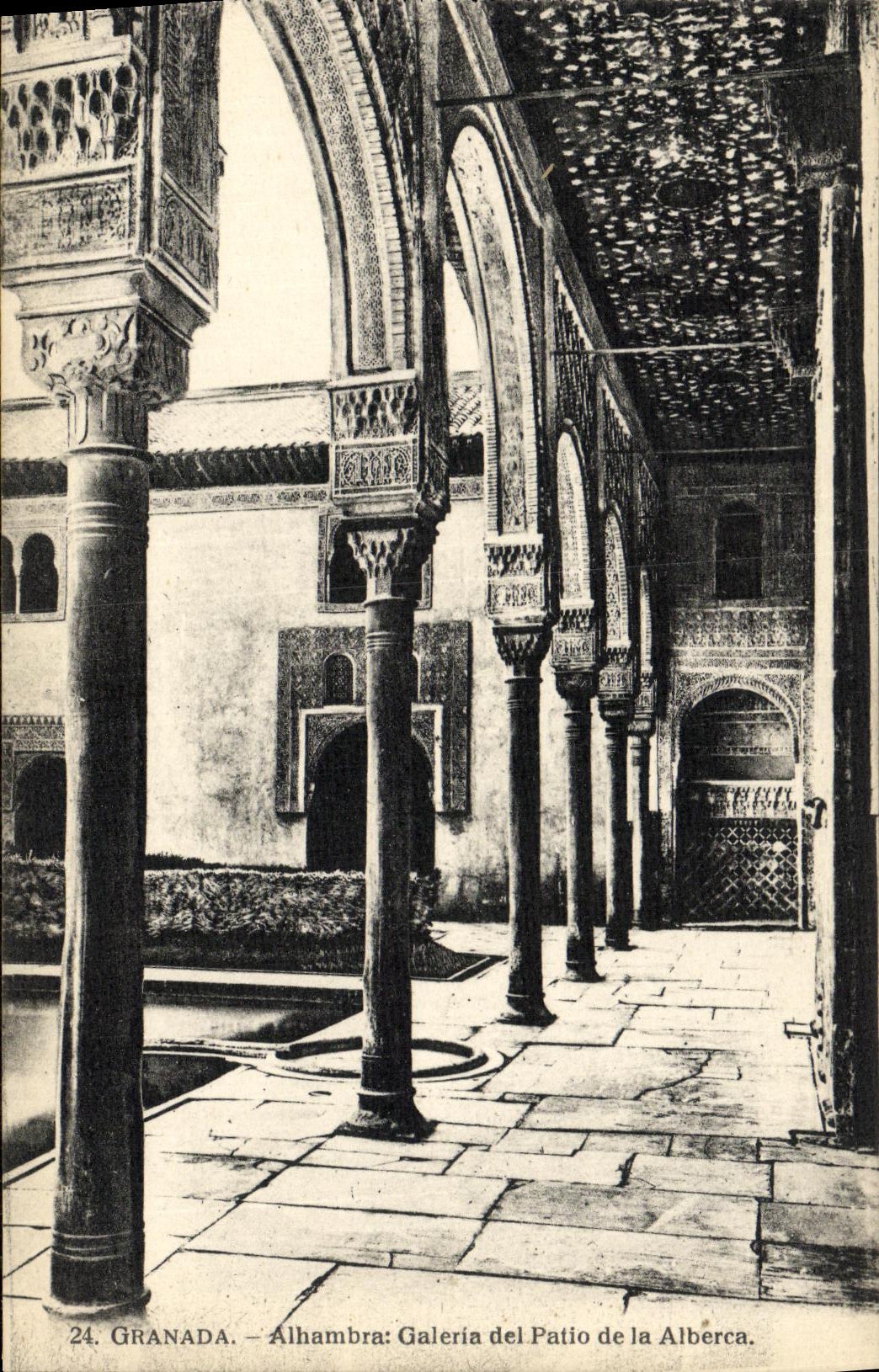 CPA Granda Alhambra Galeria del Patio de la Albera