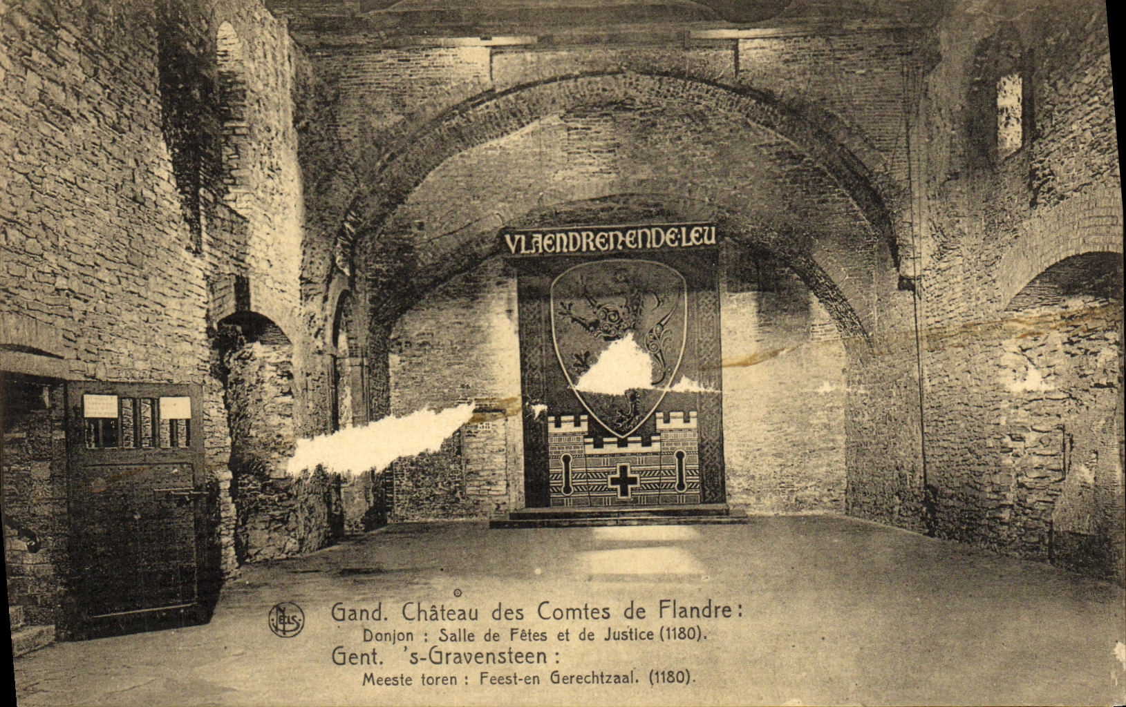 CPA Gand Chateau des Comtes de Flandre Donjon Salle des fetes et de justice