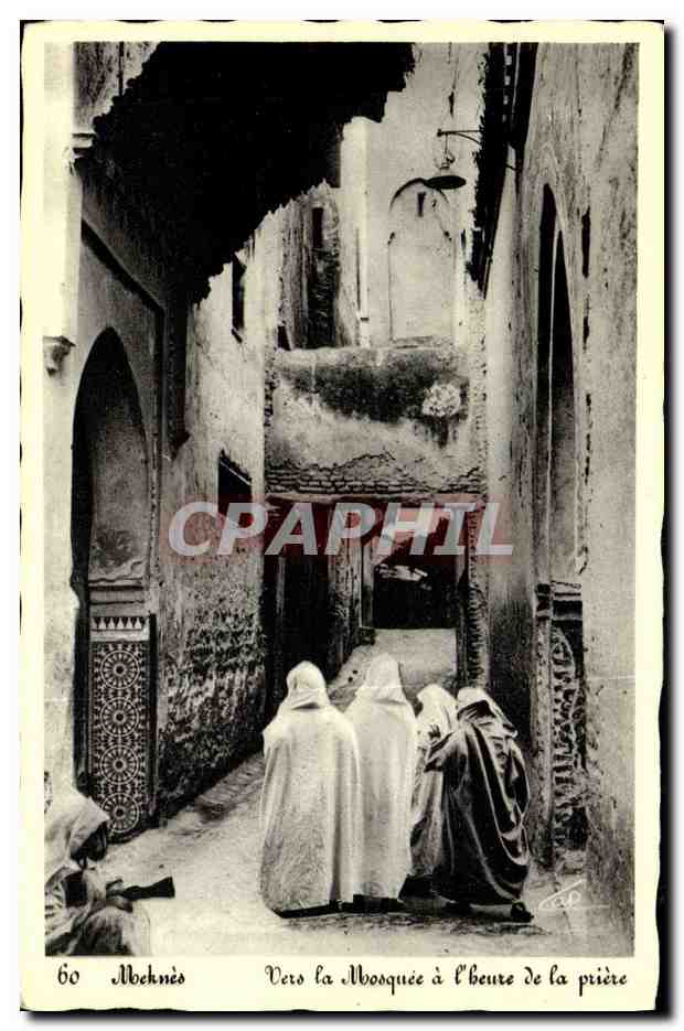 CPA Meknes Vers la mosquee a l heure de la priere