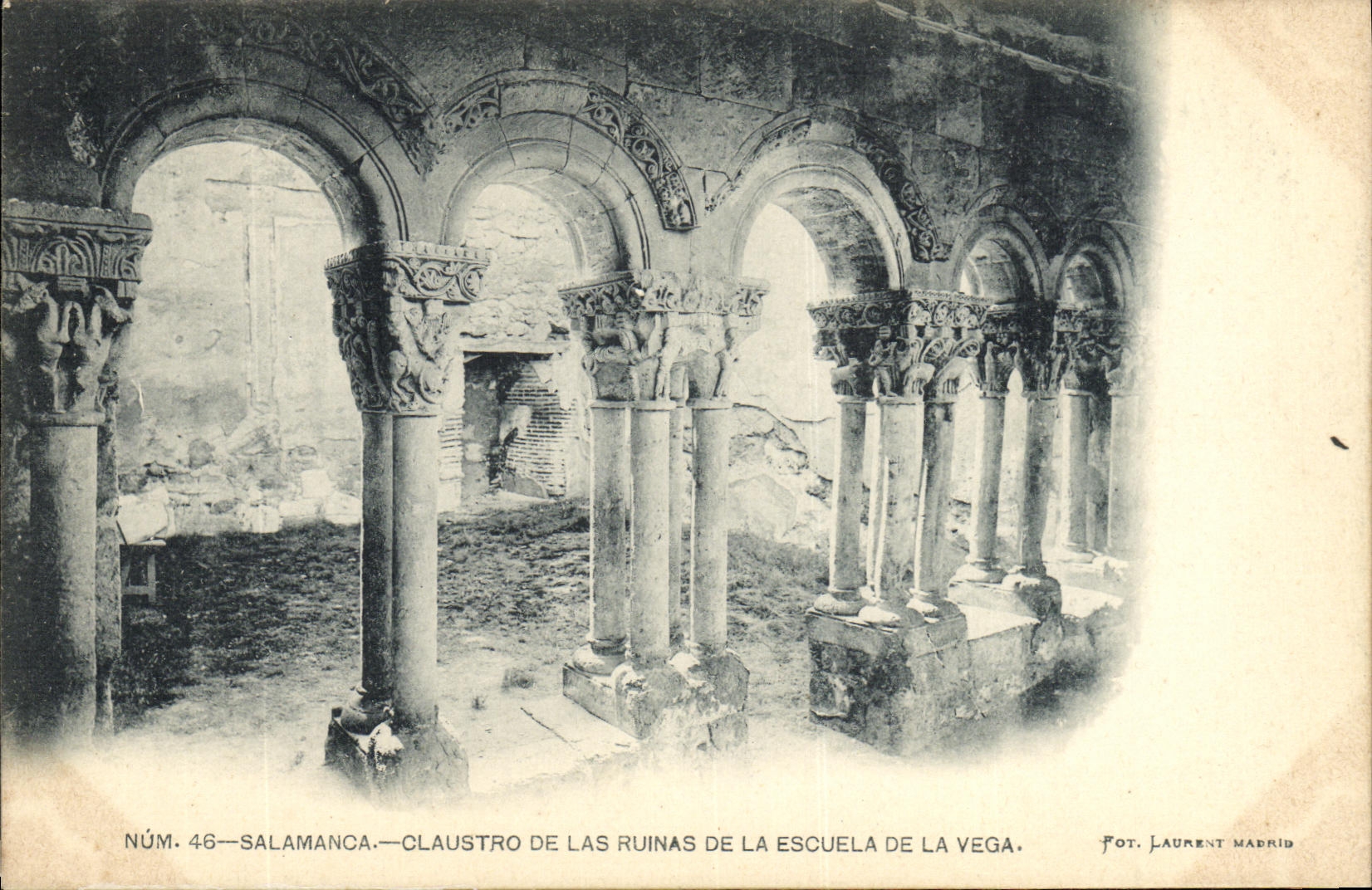 CPA Salamanca Claustro de Las Ruinas de la Escuela de la Vega