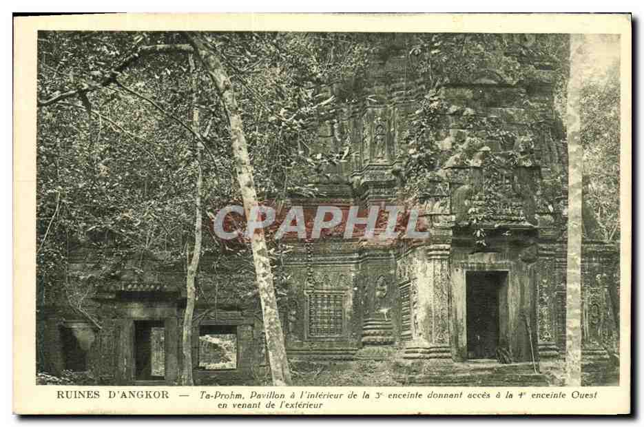 CPA Ruines d Angkor Ta prohm Pavillon a l Interieur de la enceinte donnant acces a la enceinte Ouest