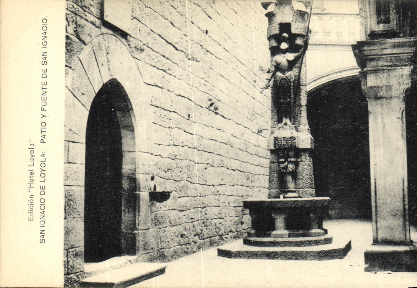 CPA San Ignacio de Loyola Patio y Fuente de San Ignacio