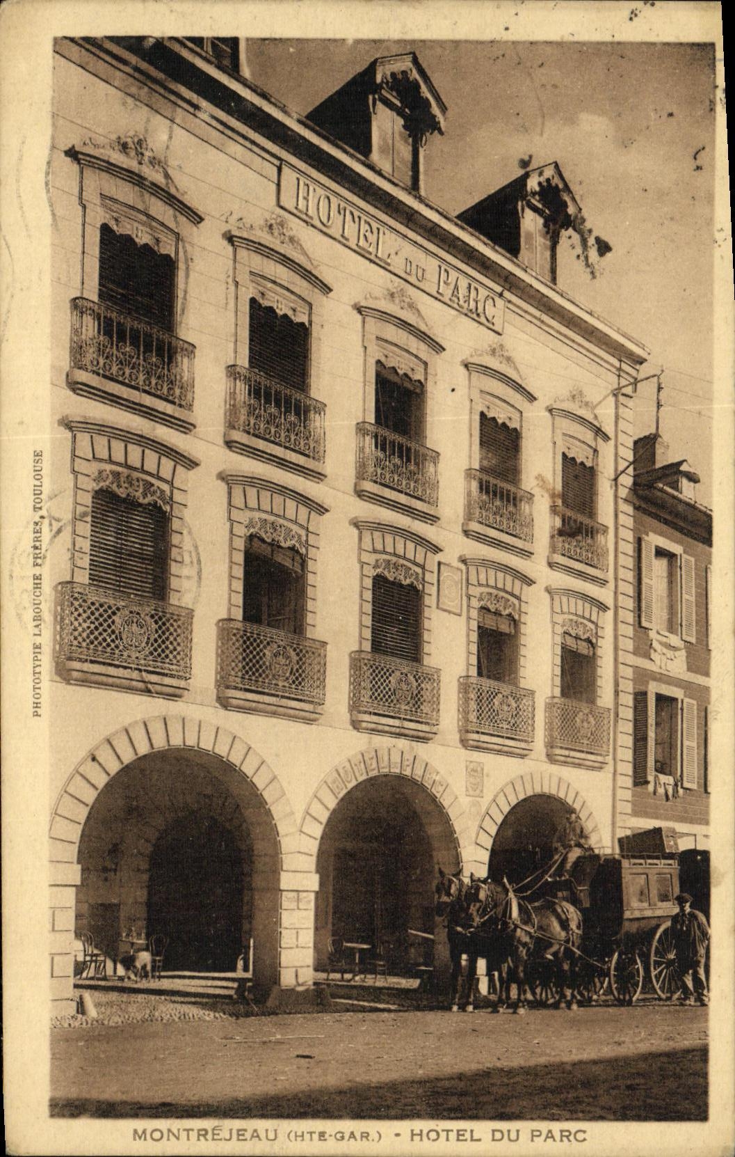 Montréjeau (Hte-Garonne) — Hôtel du Parc — Phototypie Labouche Frères, Toulouse