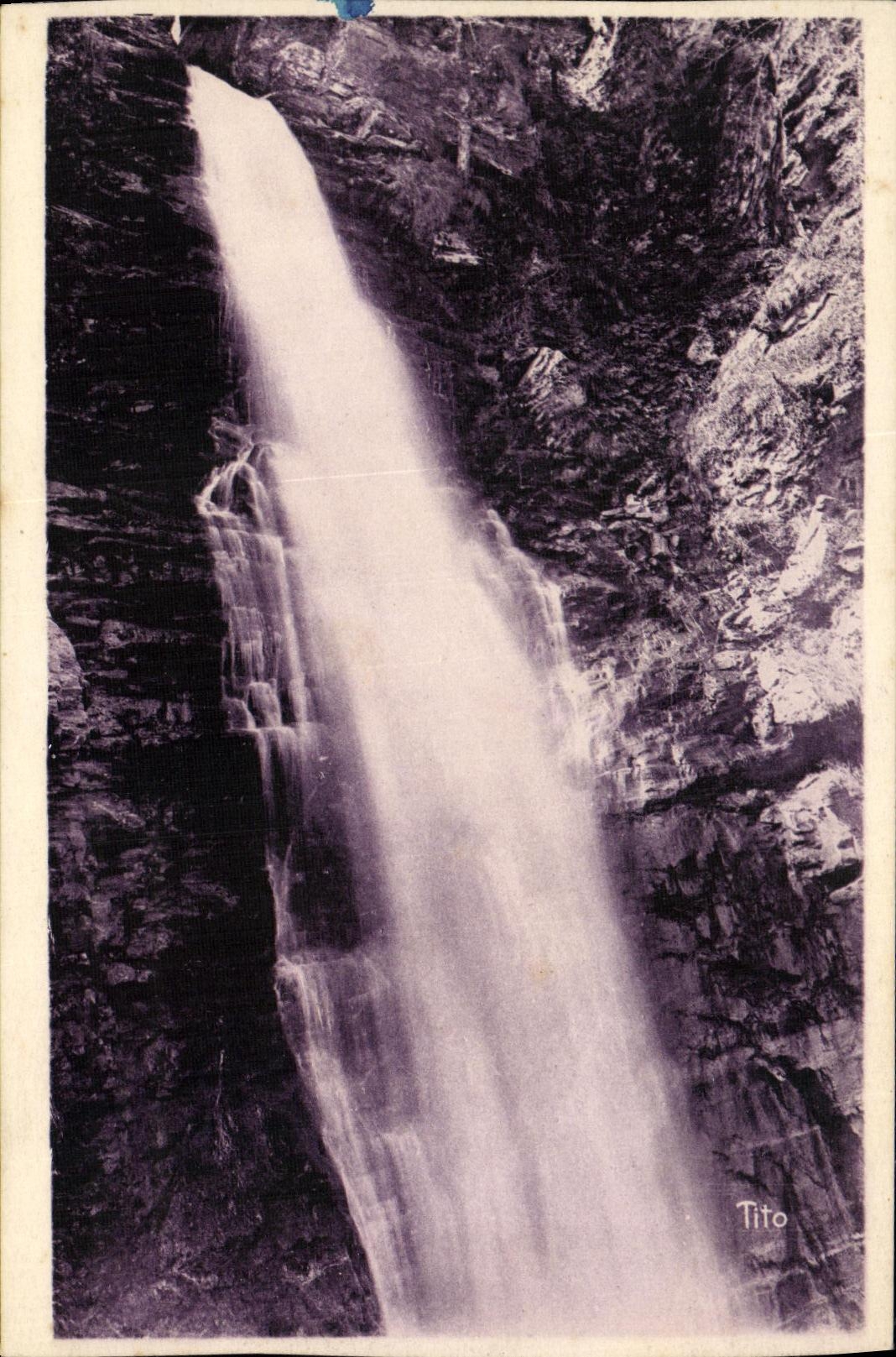 Cascade de 75 mètres — Les Pyrénées — Bloc frères, Bordeaux