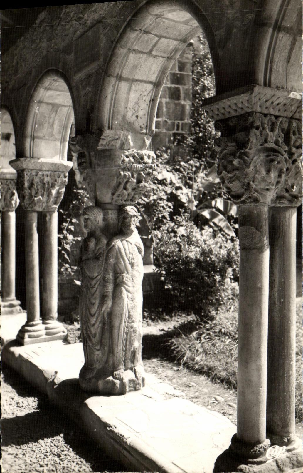 CPM Saint Bertrand De Comminges Le cloitre Pilier des quatre evangelistes
