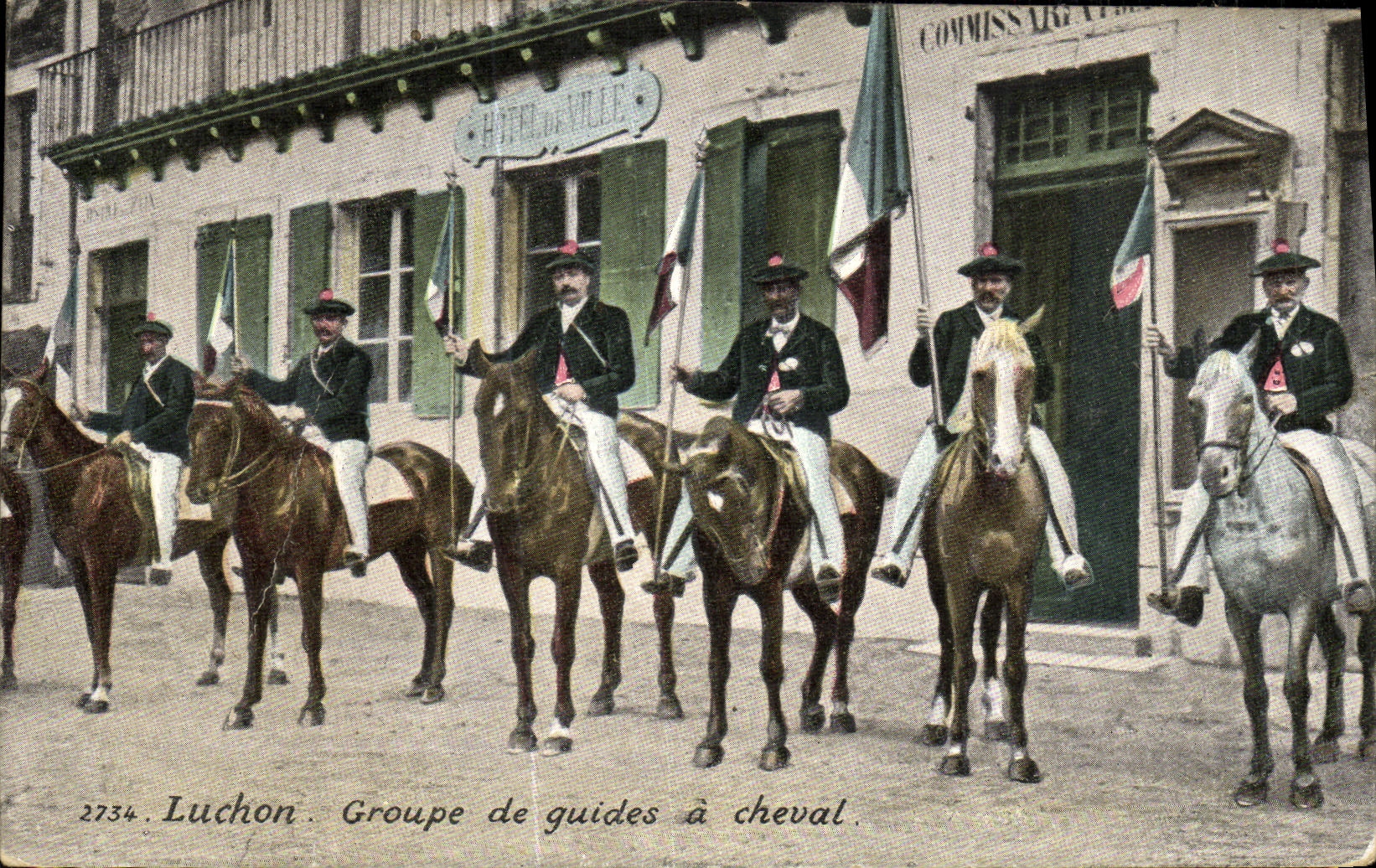 CPA Luchon Groupe De Guides a Cheval