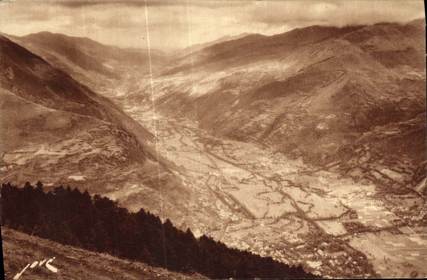 Vallée de Luchon vue de Superbagnères — Édition JOVÉ, Pau (B.-P.)