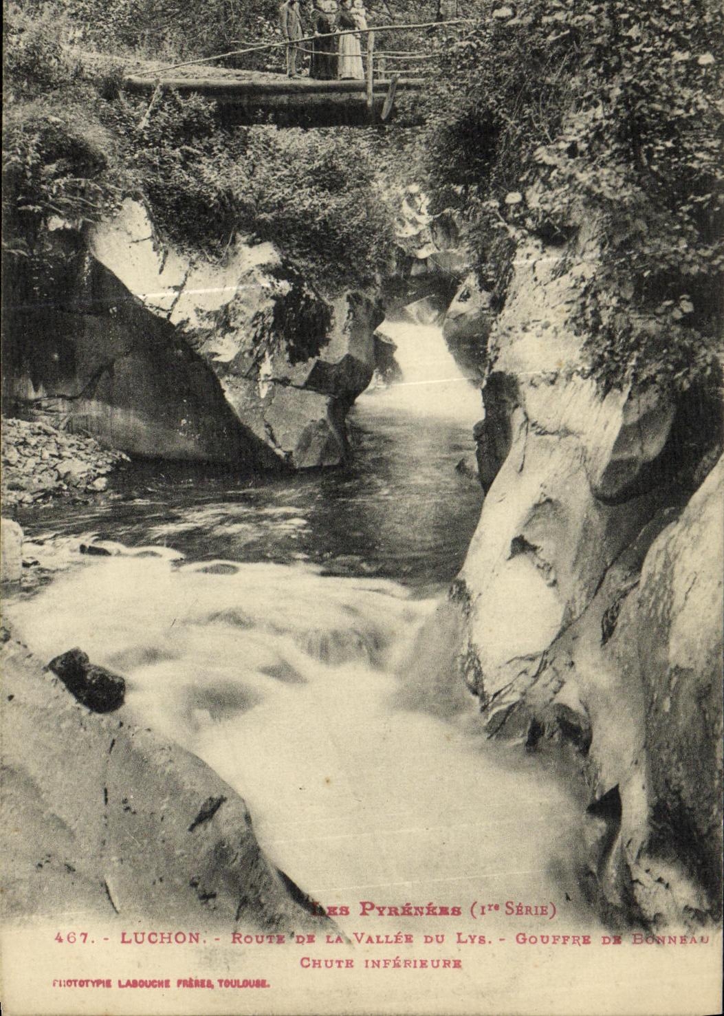 CPA Luchon Route De La Vallee Du Lys Gouffre de Bonneau Chute inferieure