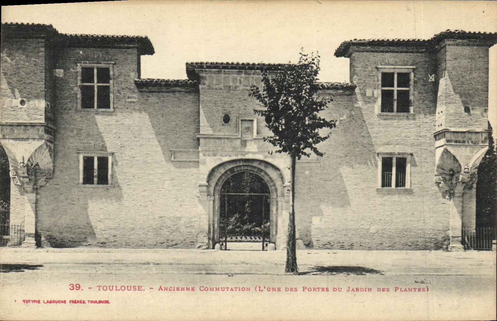 CPA Toulouse Ancienne Commutation Une des portes du jardin des plantes