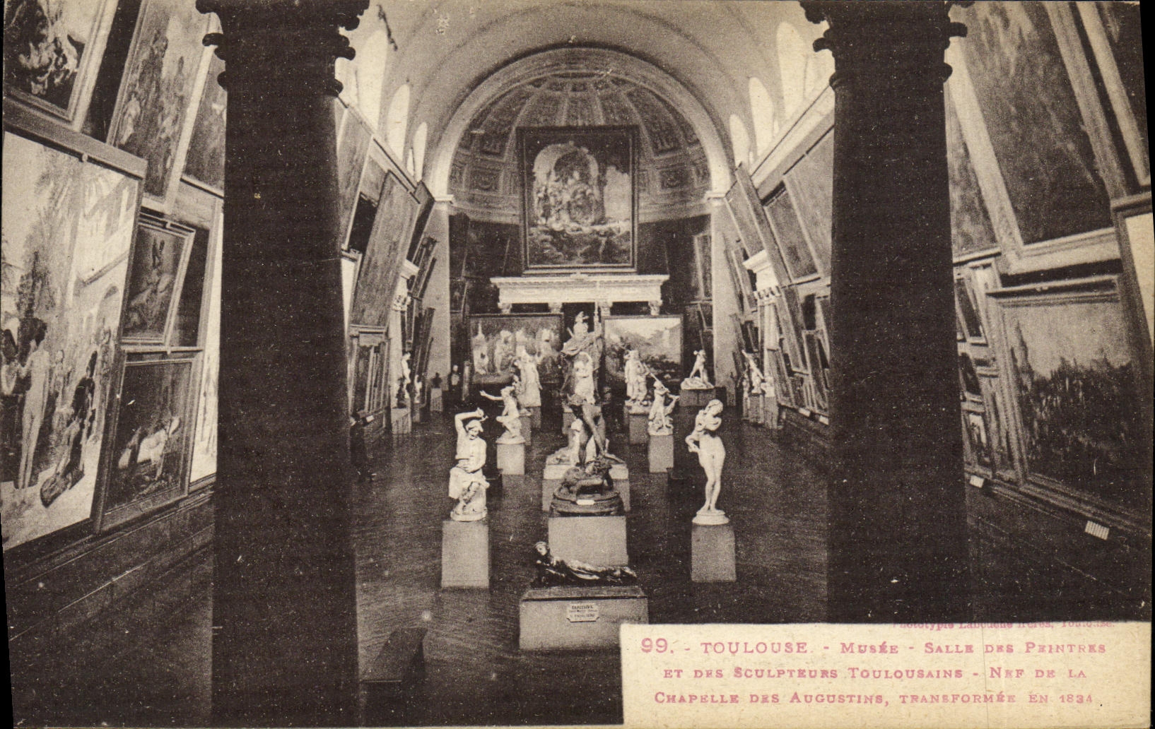 Toulouse - Musée - Salle des Peintres et des Sculpteurs Toulousains - Née de la Chapelle des Augustins, transformée en 1834