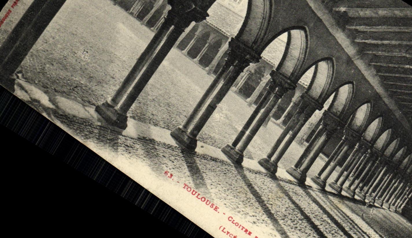 CPA Toulouse Petit Cloitre Des Jacobins Vue interieure Lycee de Toulouse