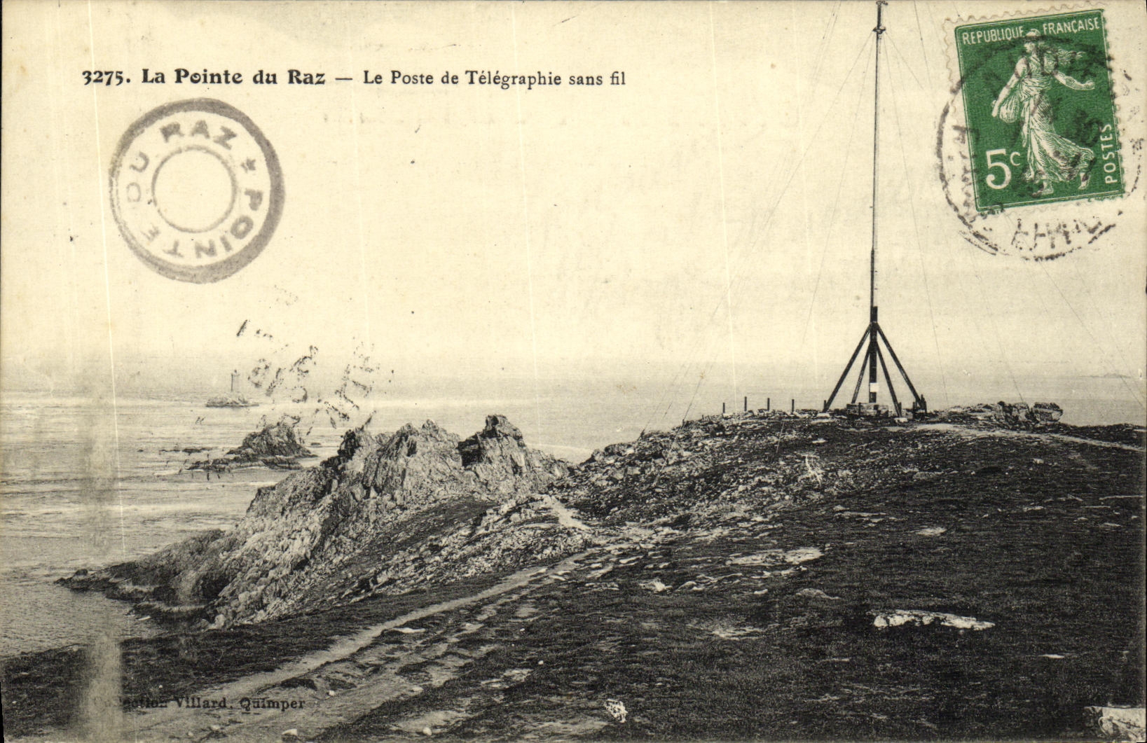 CPA La Pointe Du Raz Le Poste de Telegraphie Sans fil
