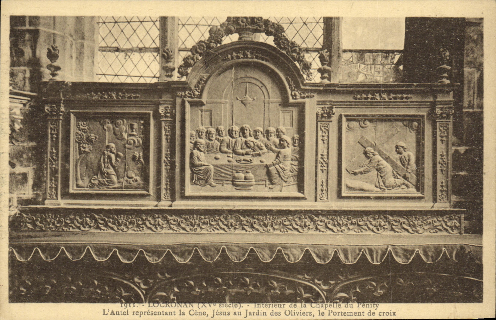 CPA Locronan Interieur de la chapelle de Penity
